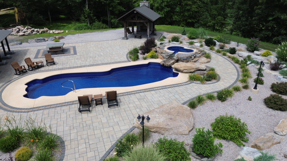Luxury Pool Deck with Spa Integration